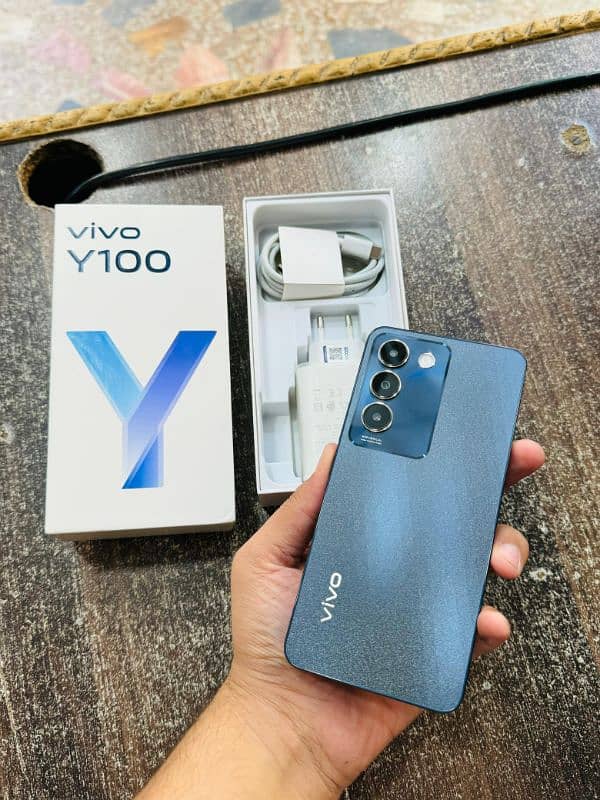 Vivo y100 256GB Just Like Box Open 7