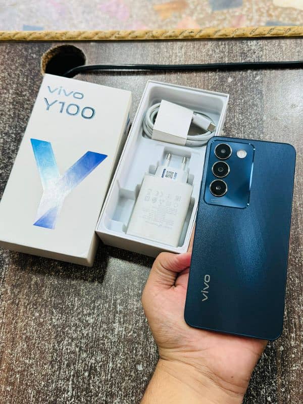 Vivo y100 256GB Just Like Box Open 10