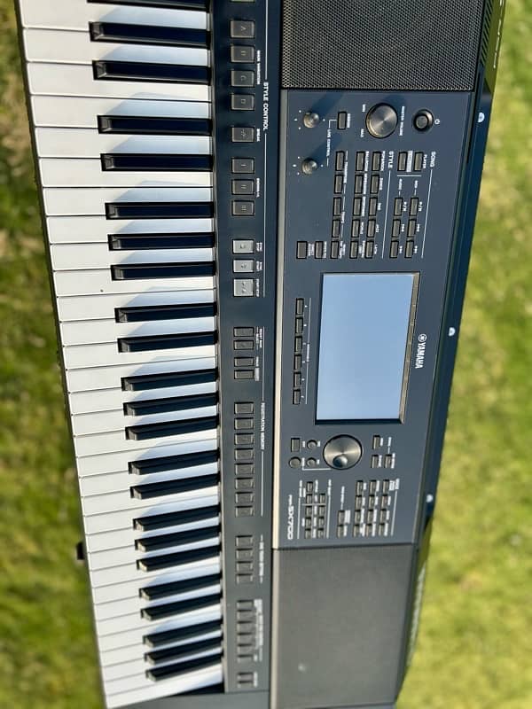 Yamaha psr sx700 professional keyboard 5