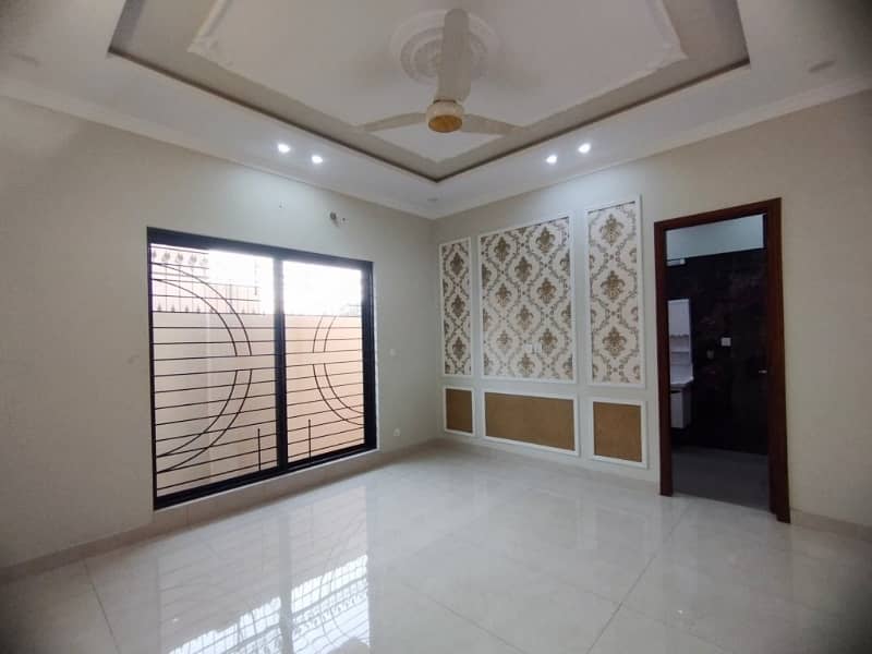 Get Your Dream House In LDA Avenue - Block J Lahore 18