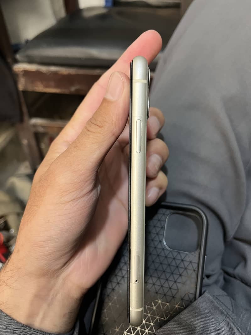 iPhone 11 Pta Approved 4