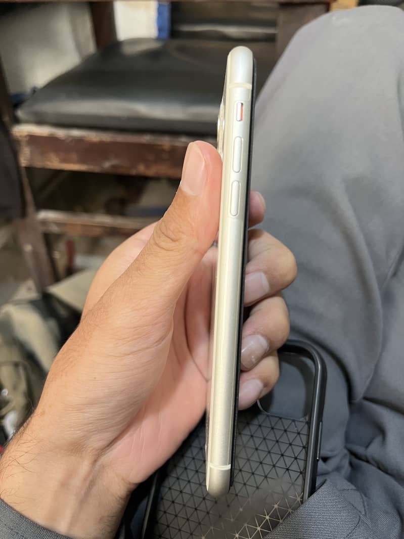 iPhone 11 Pta Approved 7