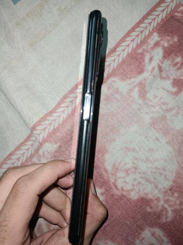 realme 9i  6_128 gb 1