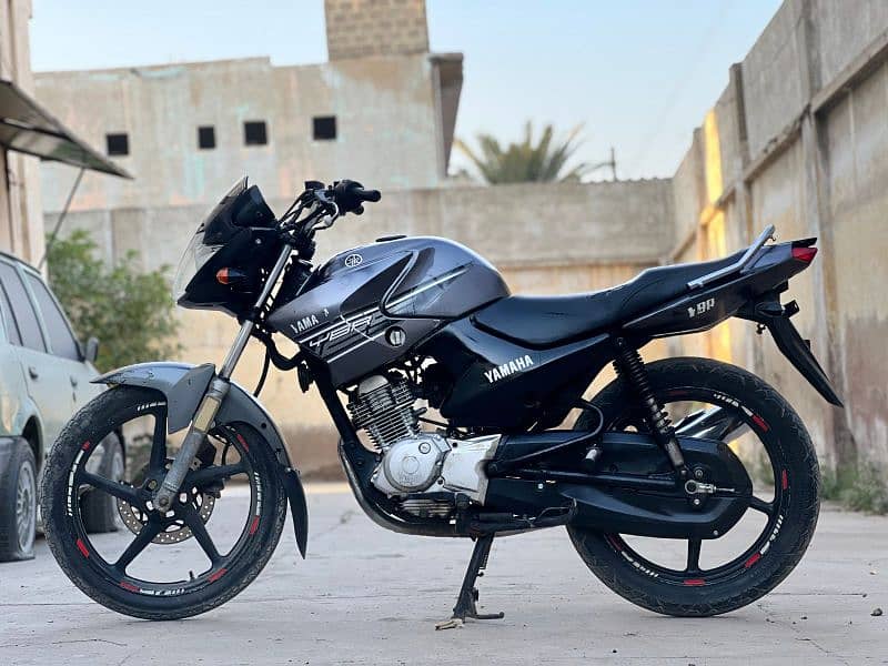 Yamaha ybr . 125 . yb for sale Karachi number 1