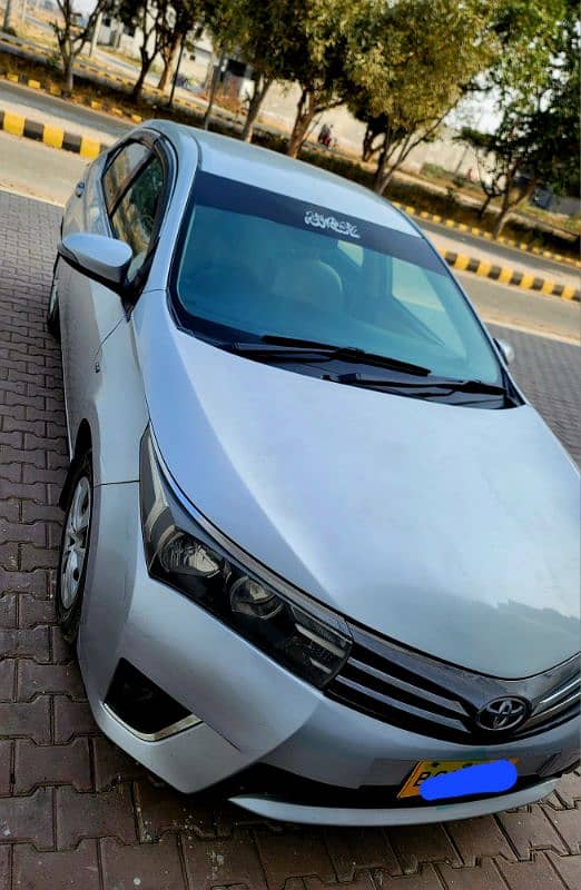 Toyota Corolla GLI 2016 good condition 1