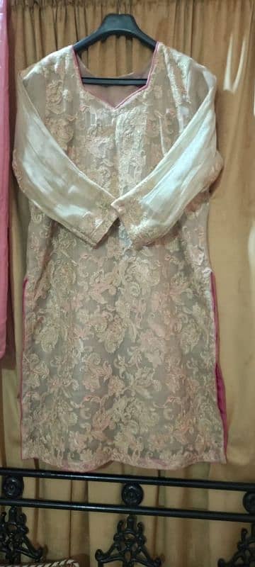 selling sari , 3 piece suit and frok 3