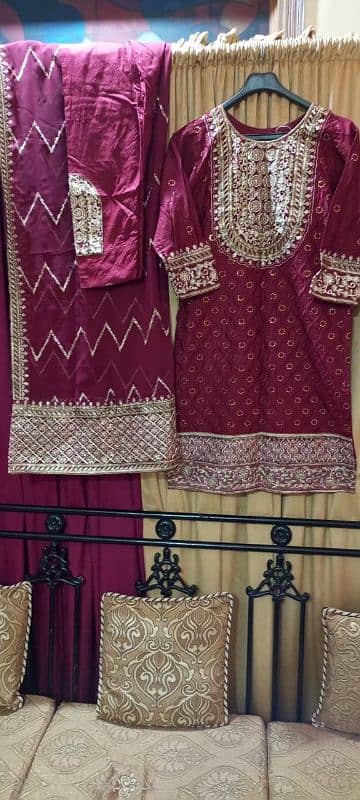 selling sari , 3 piece suit and frok 5