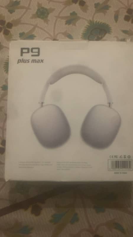 P9 wireless headphones 1