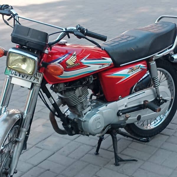 Honda 125 2016 A model Golden nomber 7