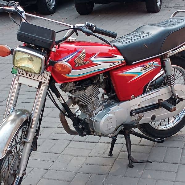 Honda 125 2016 A model Golden nomber 11