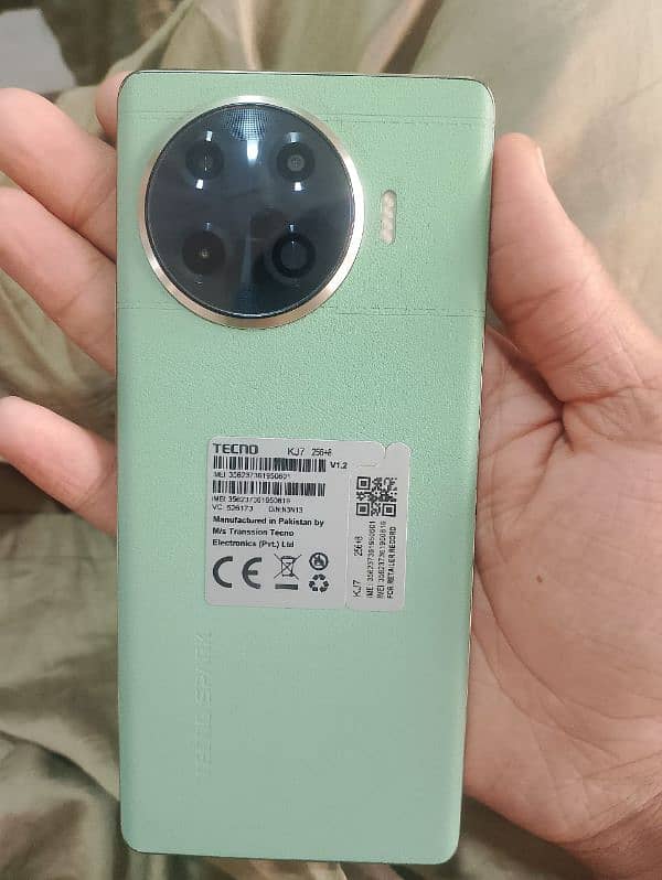 Techno Spark 20 pro+ 8+8 256 gb 4