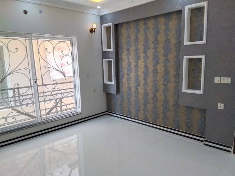 Luxurious brand new owner built house for sale in LDA AVENUE_1. 6