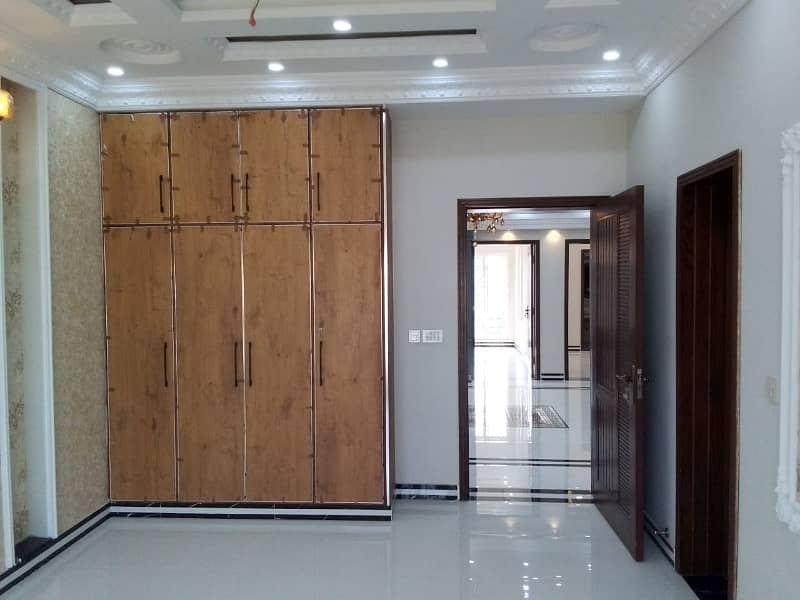 Luxurious brand new owner built house for sale in LDA AVENUE_1. 10