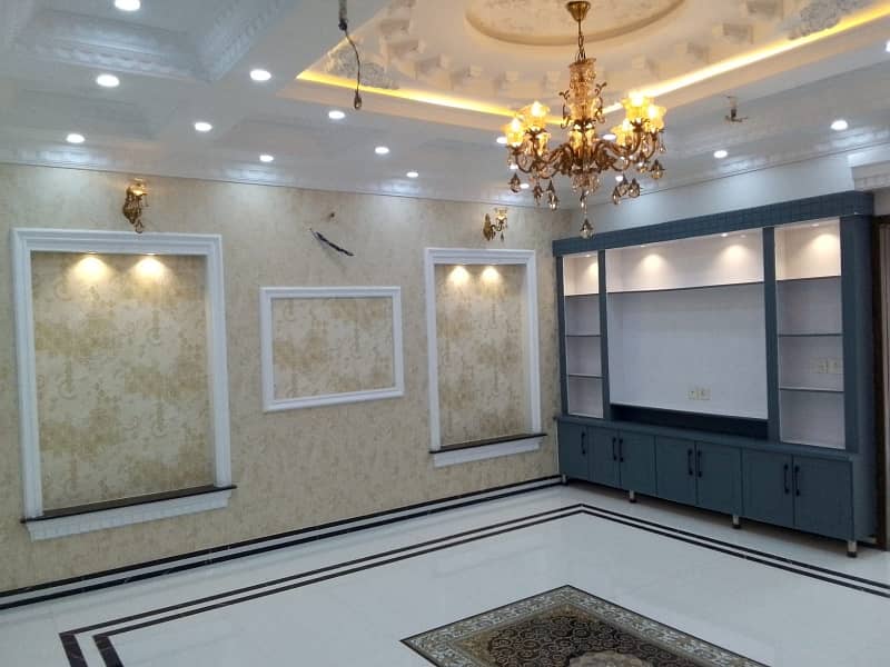 Luxurious brand new owner built house for sale in LDA AVENUE_1. 18