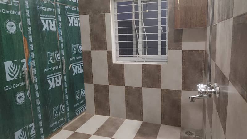 1 Kanal Brand New Upper Portion Available For Rent 8