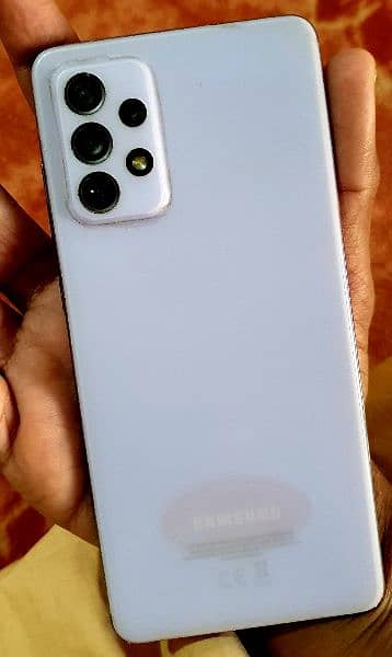 Samsung A72 full fresh set hai 10/10 condition hai koi falt ni full ok 0