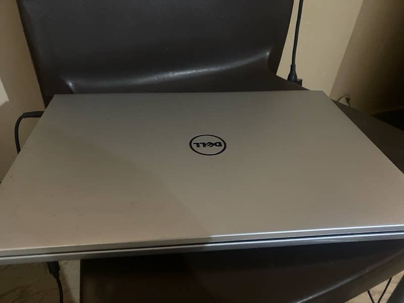 dell laptop for sell for only Karachi near pechs shahrah e Faisal 1