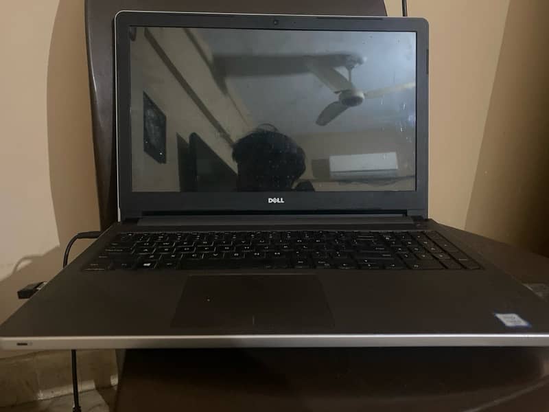 dell laptop for sell for only Karachi near pechs shahrah e Faisal 2