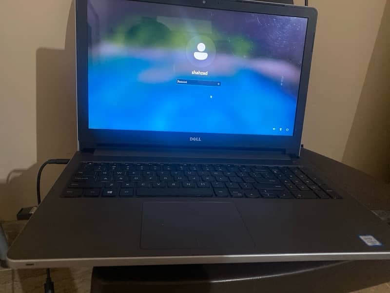 dell laptop for sell for only Karachi near pechs shahrah e Faisal 4