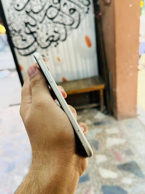 iphone 11 Non PTA Waterpack 2