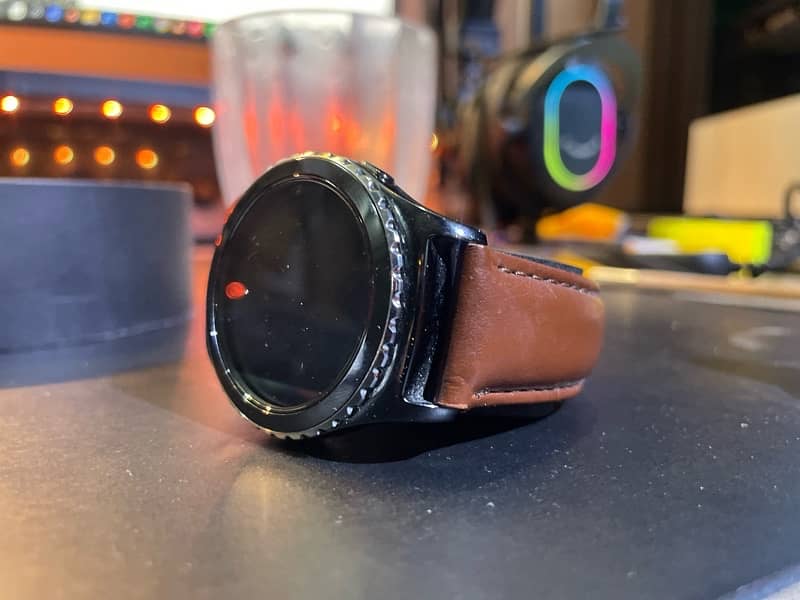 Samsung Gear S2 Classic (10/10 Condition with Original Box) 0