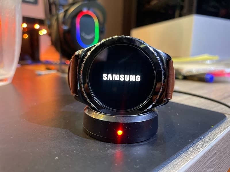 Samsung Gear S2 Classic (10/10 Condition with Original Box) 1