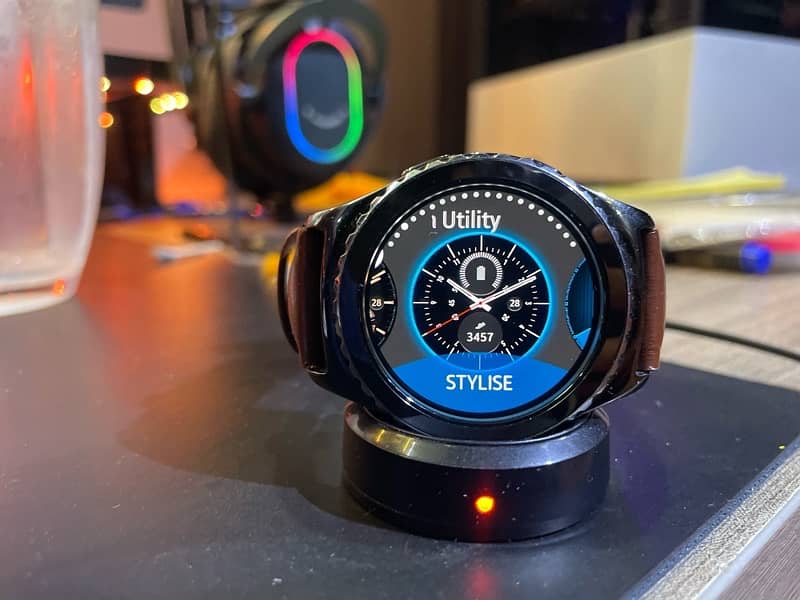 Samsung Gear S2 Classic (10/10 Condition with Original Box) 10