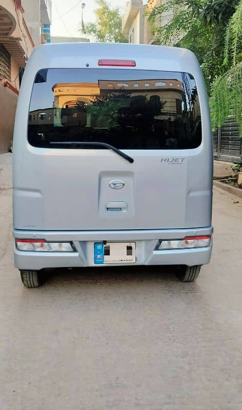 Daihatsu Hijet 2018 1