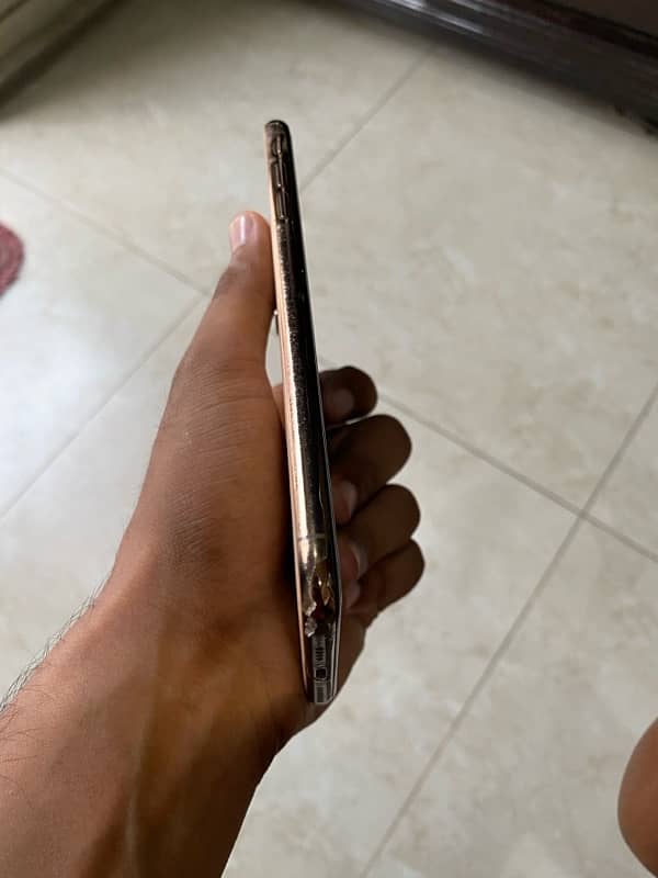 Iphone XSMax 64GB PTA Approved 4