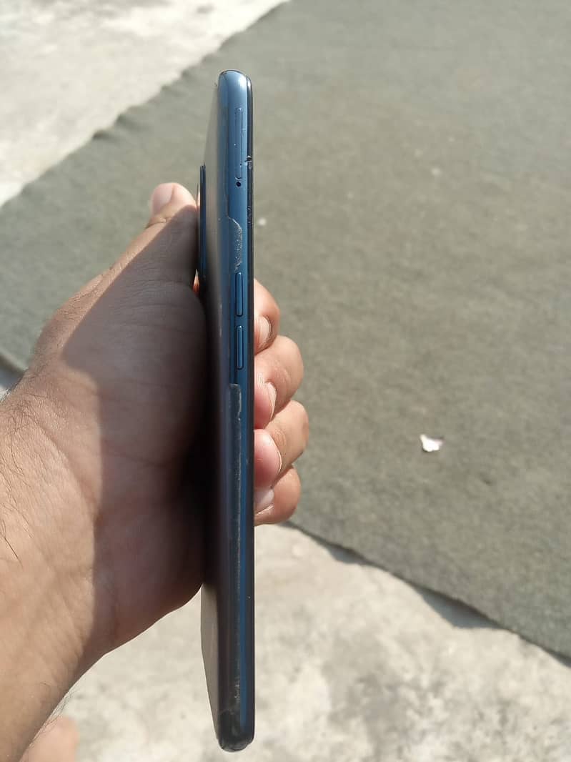 One Plus n200(4.64) 1