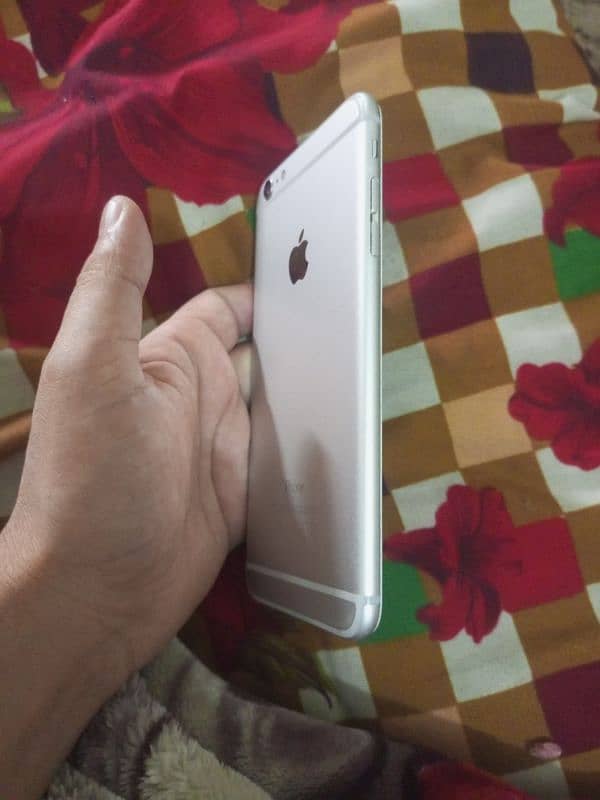 iphone 6+.        RS 24000 2