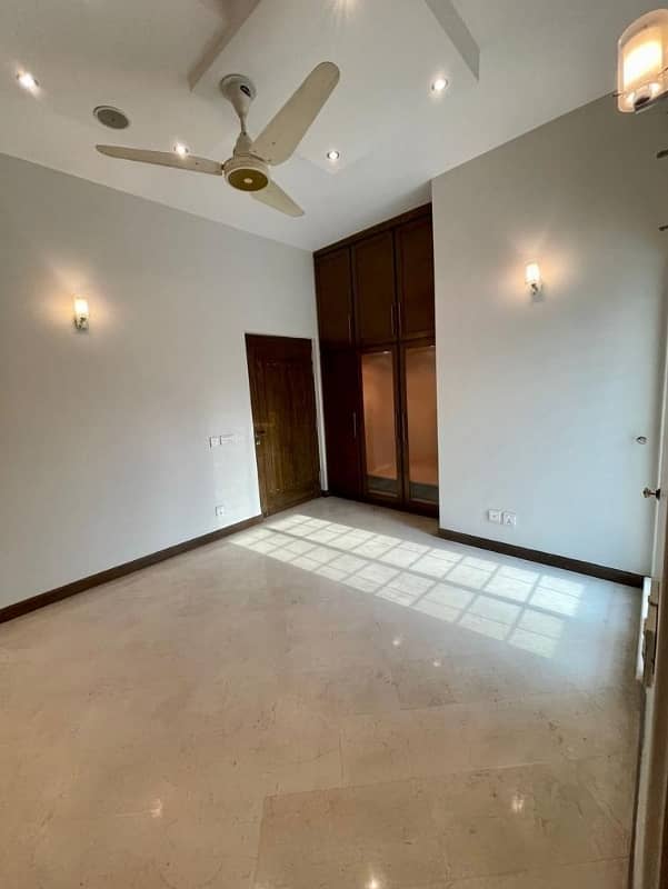 10 Marla Out Class Luxury Bunglow Full House For Sale In DHA Phase 2,Block V, Lahore. 7