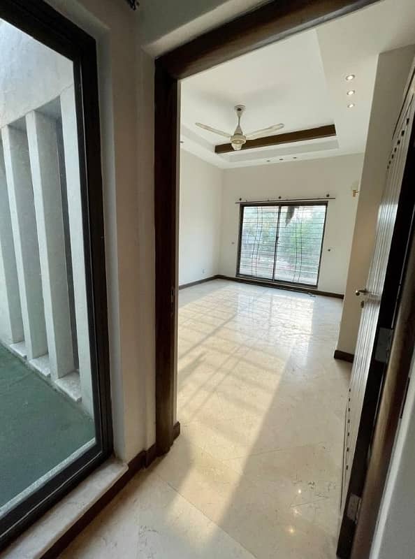 10 Marla Out Class Luxury Bunglow Full House For Sale In DHA Phase 2,Block V, Lahore. 10