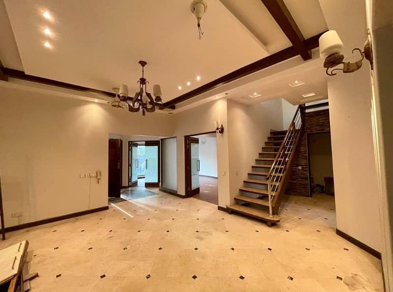 10 Marla Out Class Luxury Bunglow Full House For Sale In DHA Phase 2,Block V, Lahore. 18