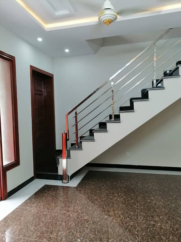 Size 25x40 Brand New Double Store Luxury House For Sale IN G-13 Income Rent 1.10 k 25