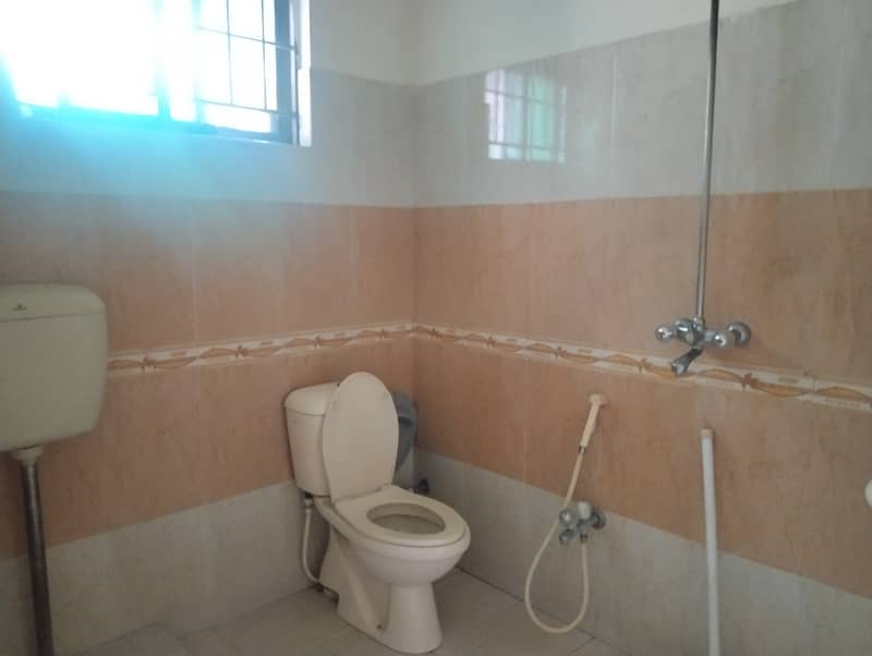 5 Marla Lower Portion Available For Rent In Pak Arab B Block 3