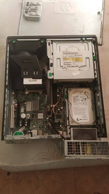 Hp Compaq 6005 Pro 0