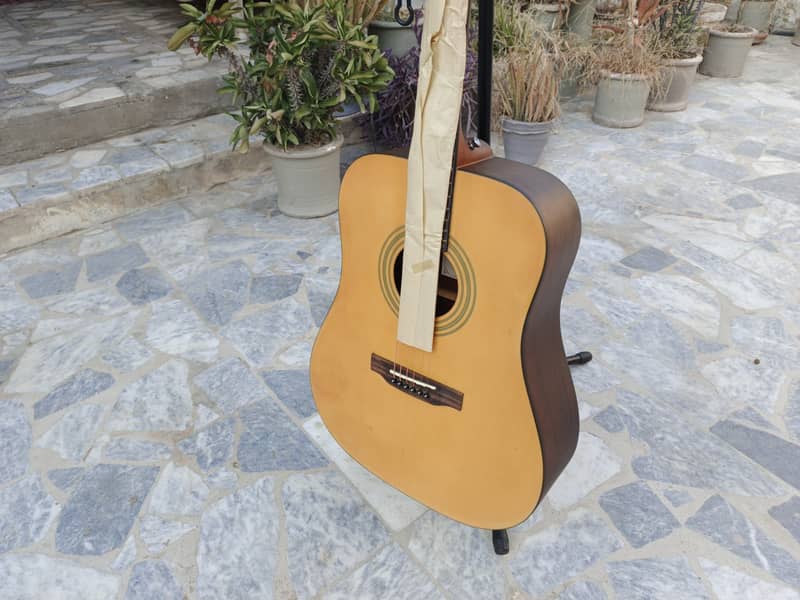 Brand New Acoustic Guitar With Bag And Picks 5