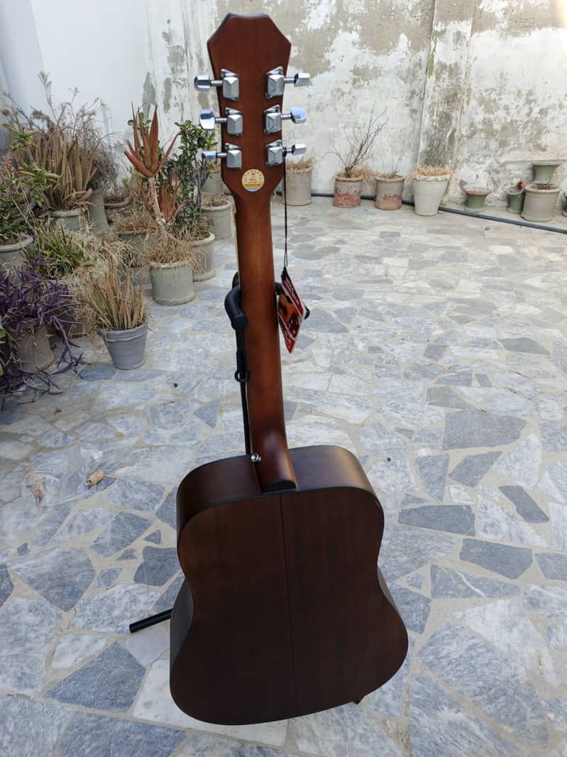 Brand New Acoustic Guitar With Bag And Picks 18