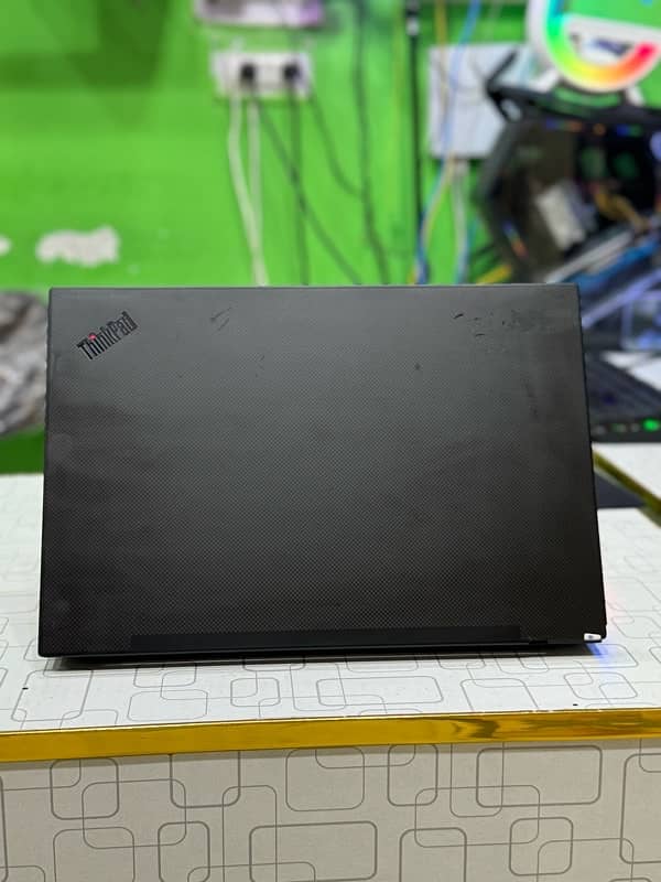 Lenovo ThinkPad P1 Gen-2 Mobile Workstation 9