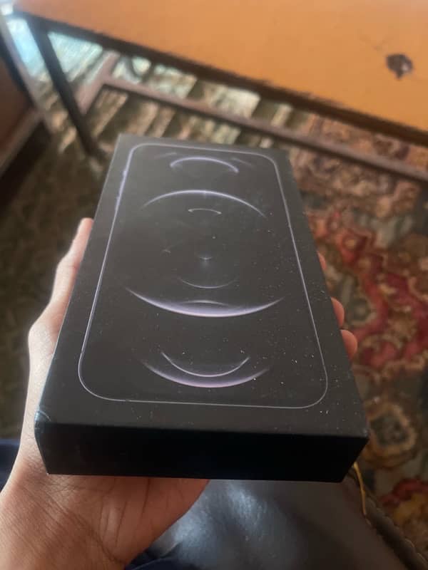 Iphone 12 pro max Jv 256Gb with Box 7