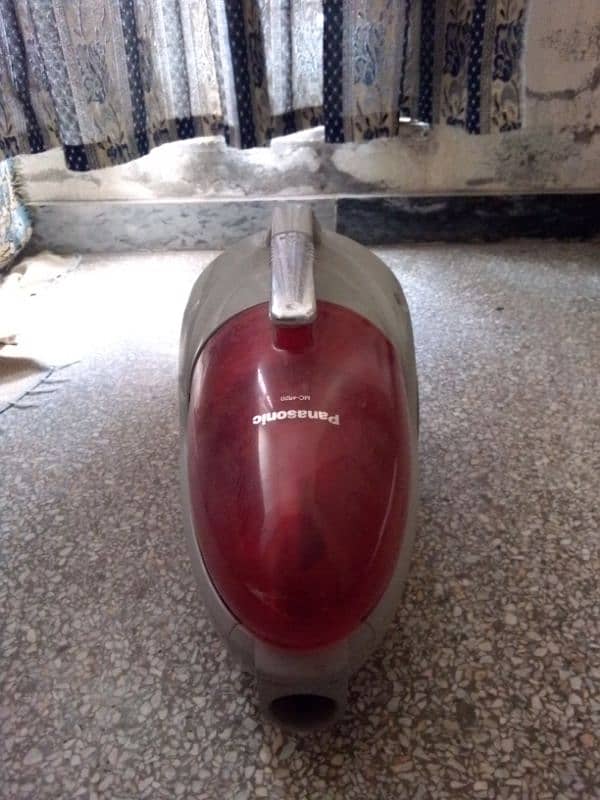 vaccum cleaner 1