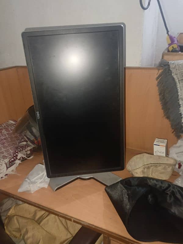 23 inch led for sale urgent 6