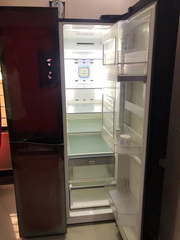 good condition double door fridge 1