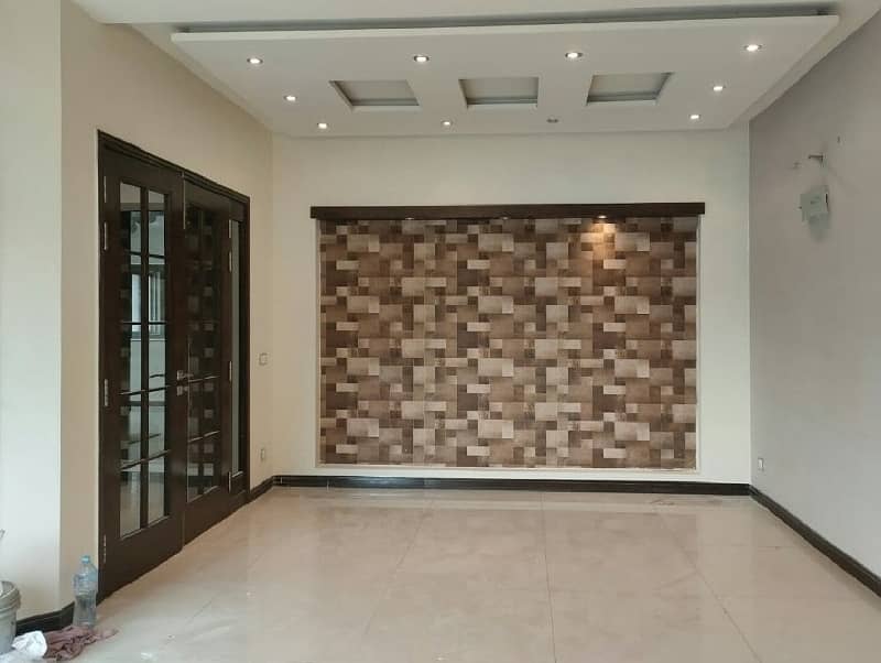 10 Marla Out Class Stylish Full House For Rent In DHA Phase 1,Block P, Lahore. 12