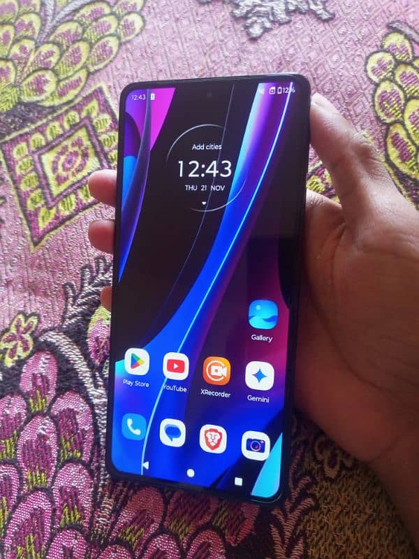 Moto Edge Plus 2022/Moto Edge 30 pro 4