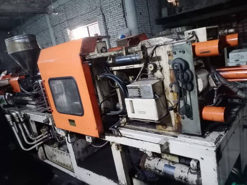 Injection molding Machine 0