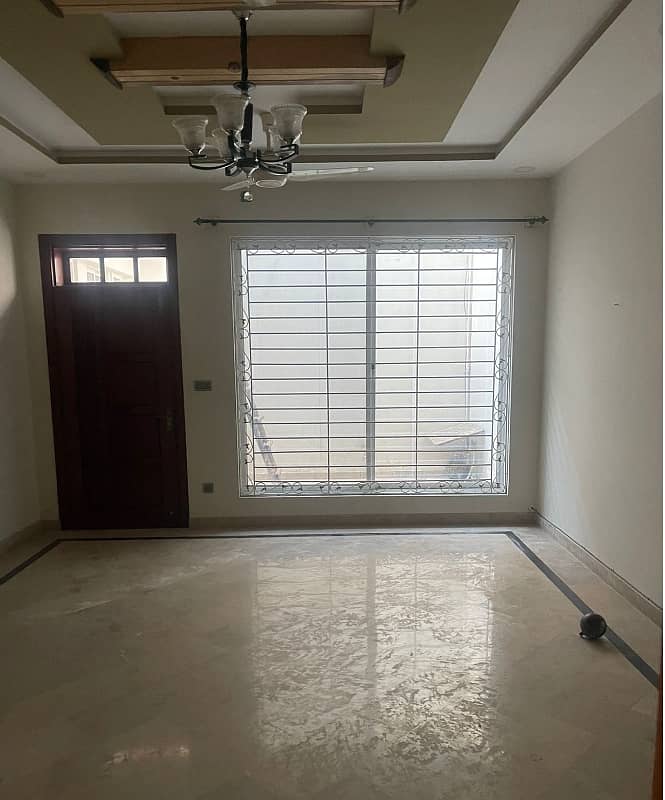 14 Marla Ground Portion For Rent In G13/3 3