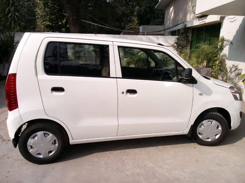 Suzuki Wagon R 2018 10