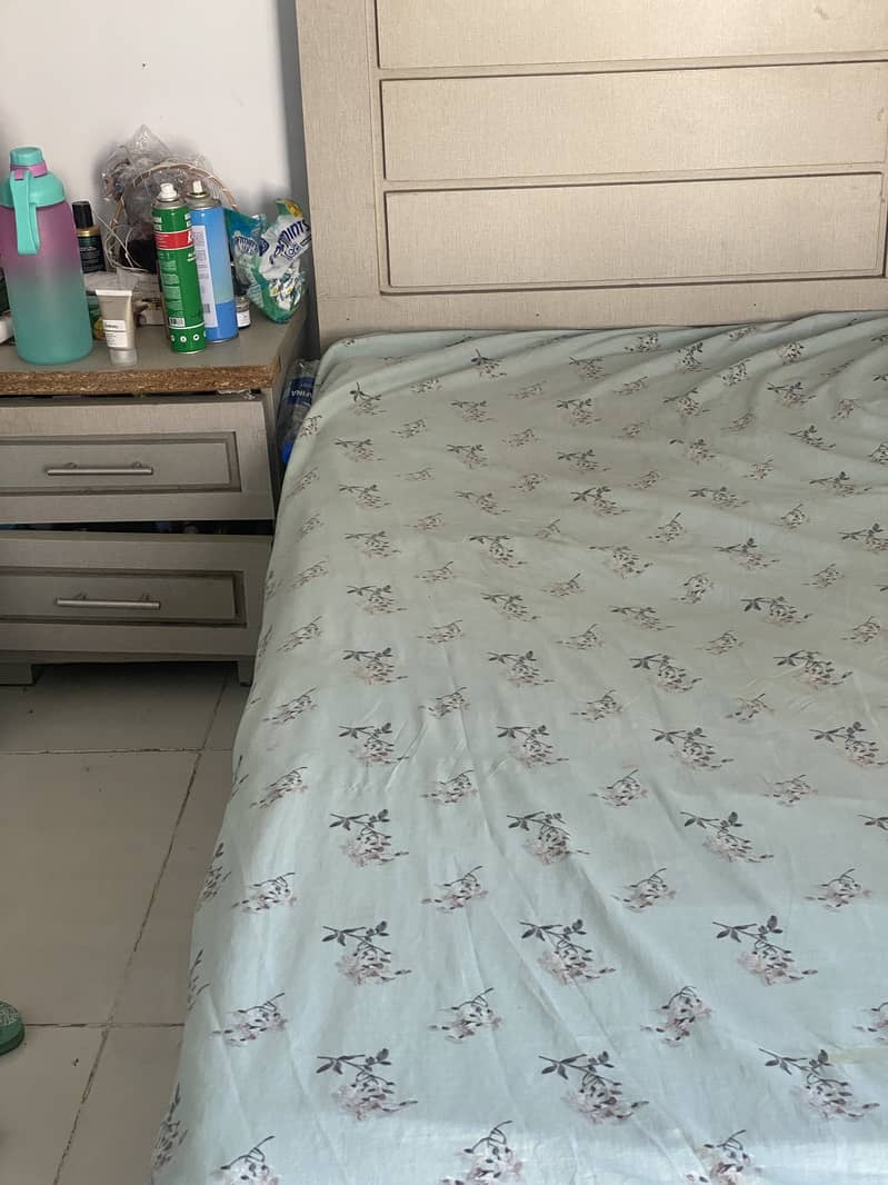 Single bed,cupboard ,side table, mattress all for 40,000pkr 2